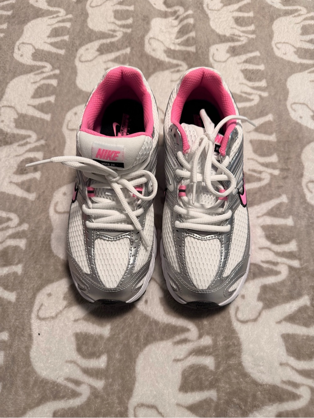 Nike woman’s White, Pink & Silver Athletic Sneakers